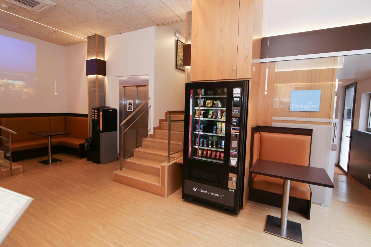 埃斯普卢加斯酒店 埃斯普卢加·德·隆布雷格 外观 照片